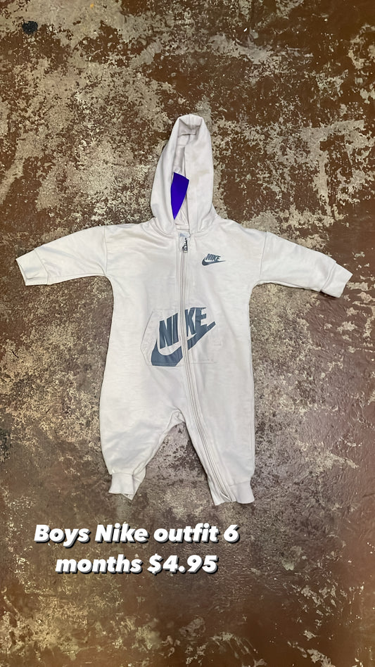 Boys Nike outfit