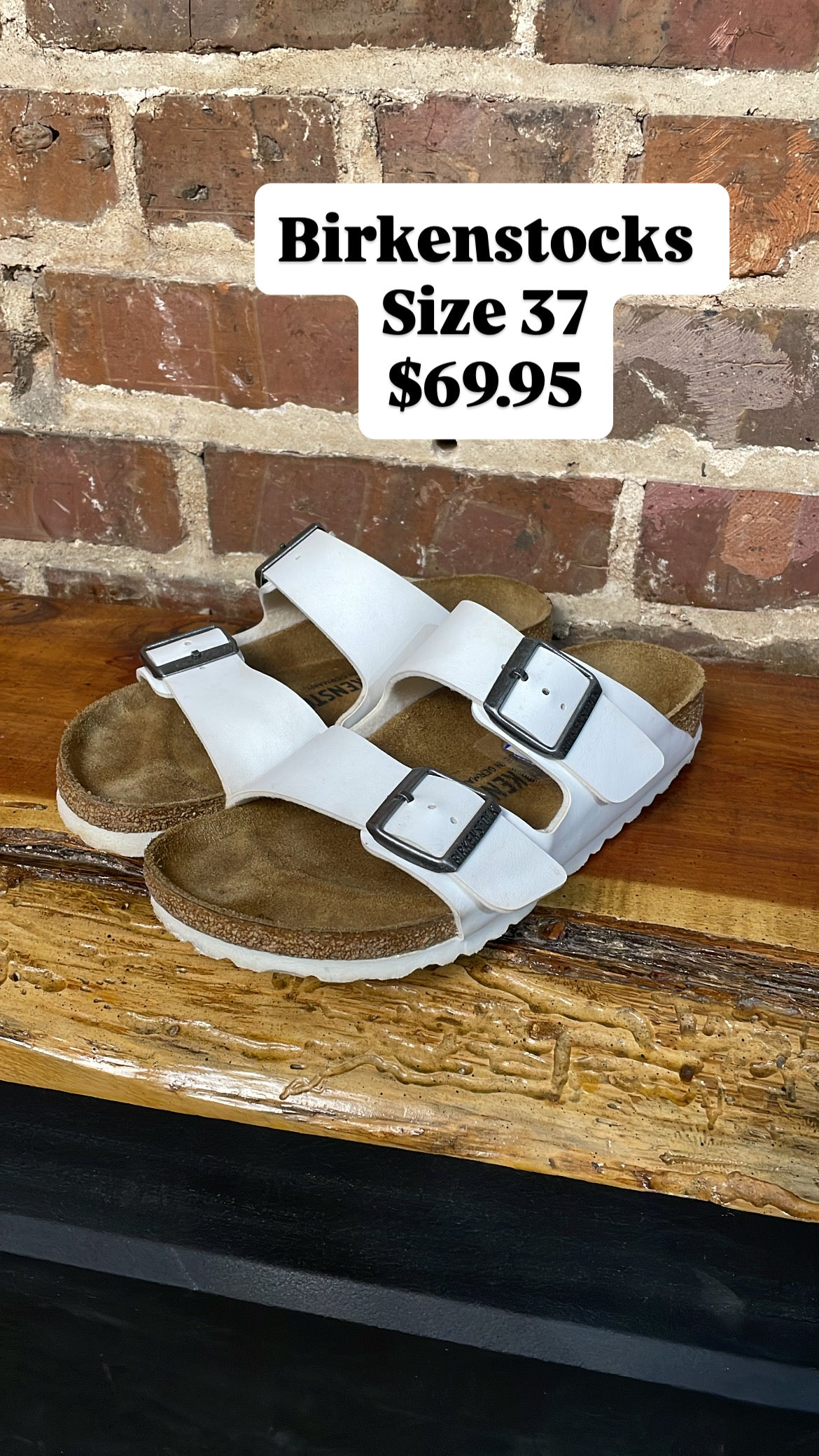 Birkenstock (Like new, hardly worn!)