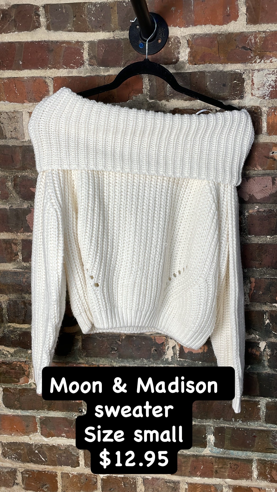 Moon & Madison sweater
