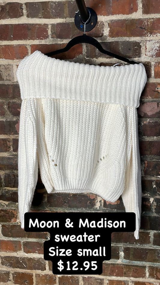 Moon & Madison sweater