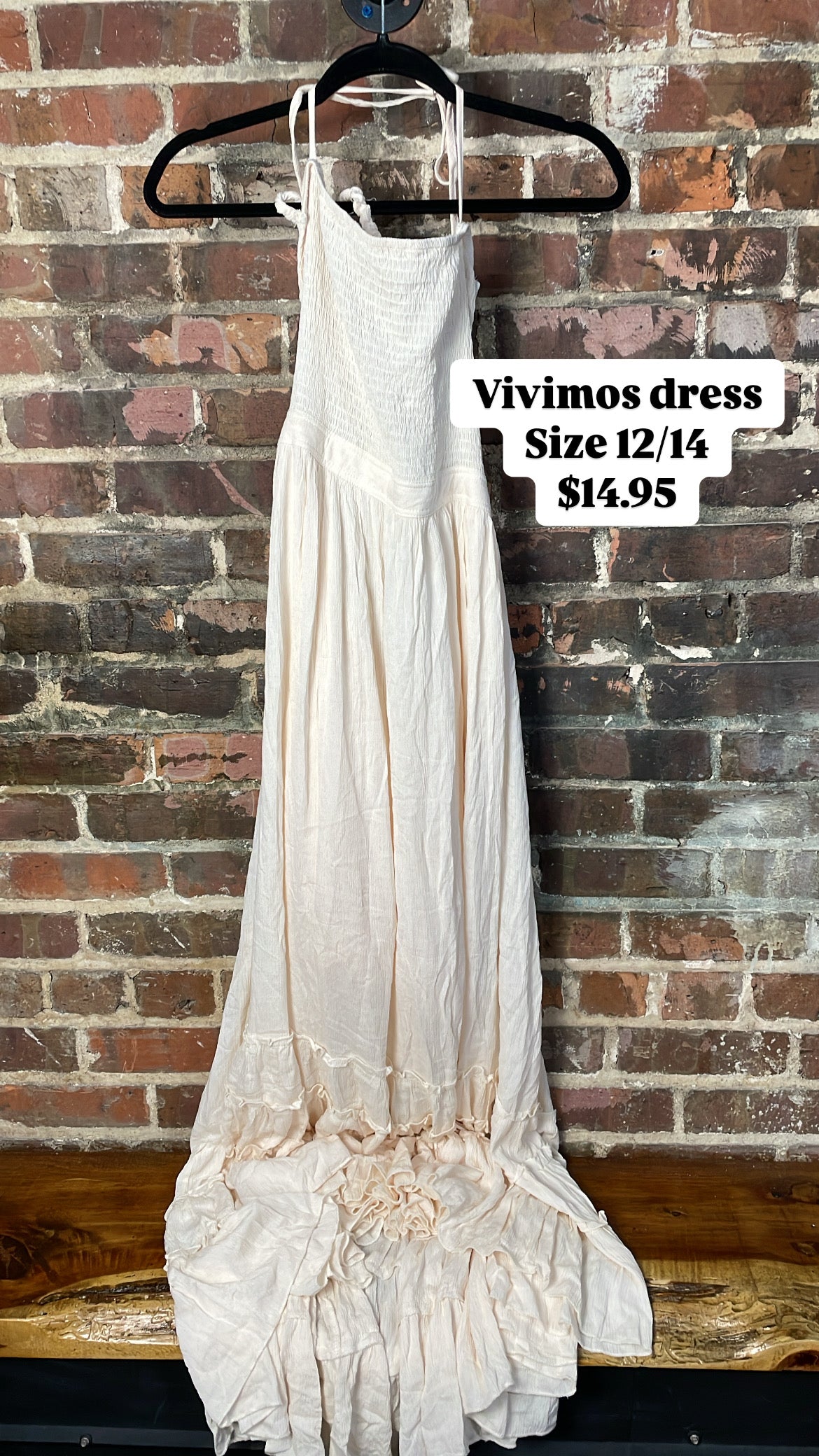 Vivimos dress