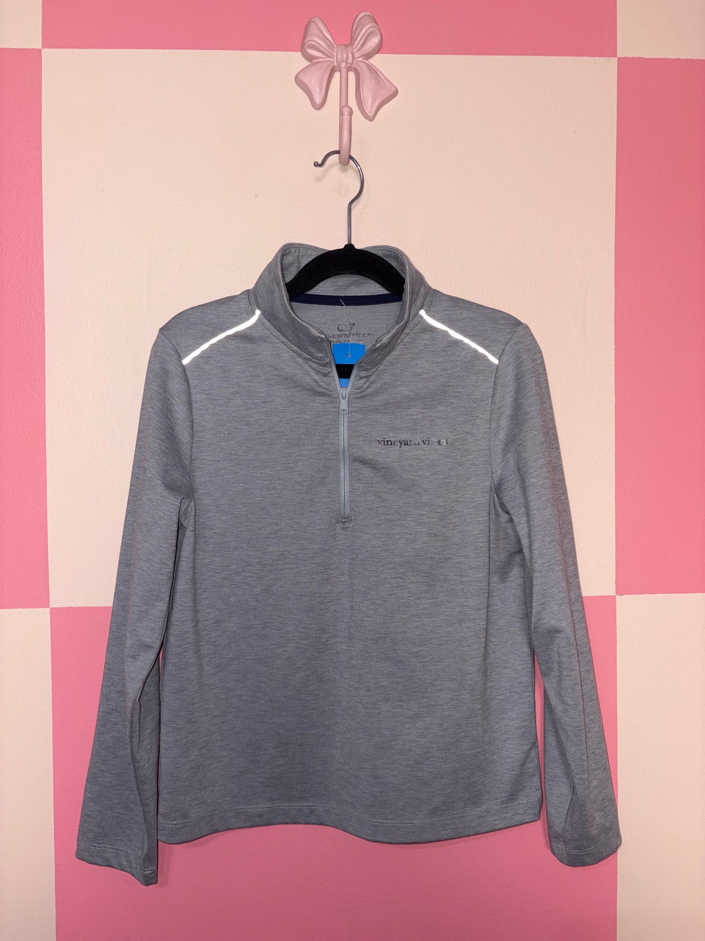 Vineyard Vines pullover - size 7