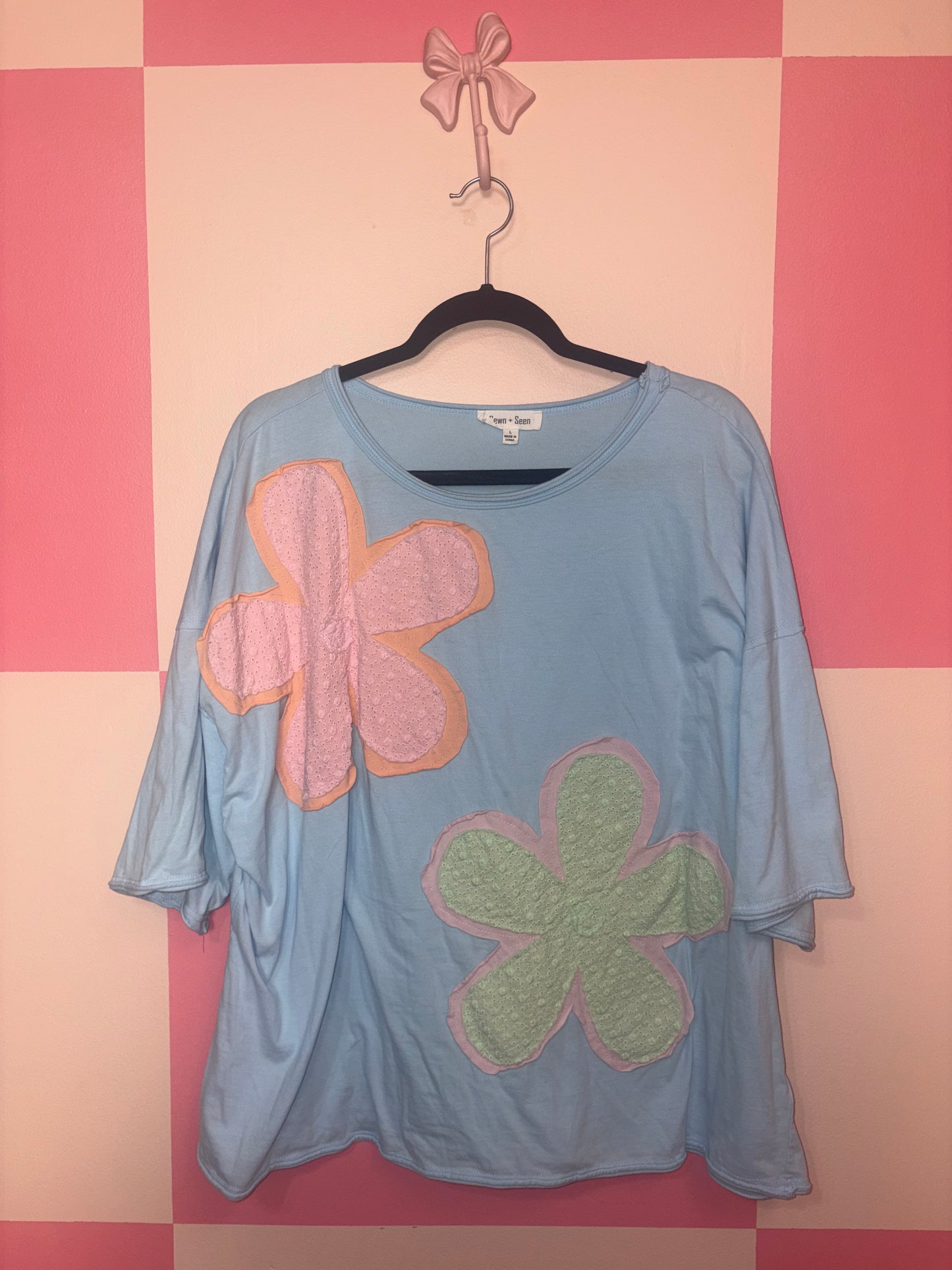 Sewn & Seen shirt - size large