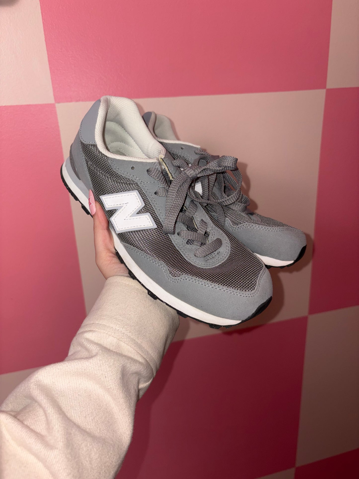New Balance shoes - size 5