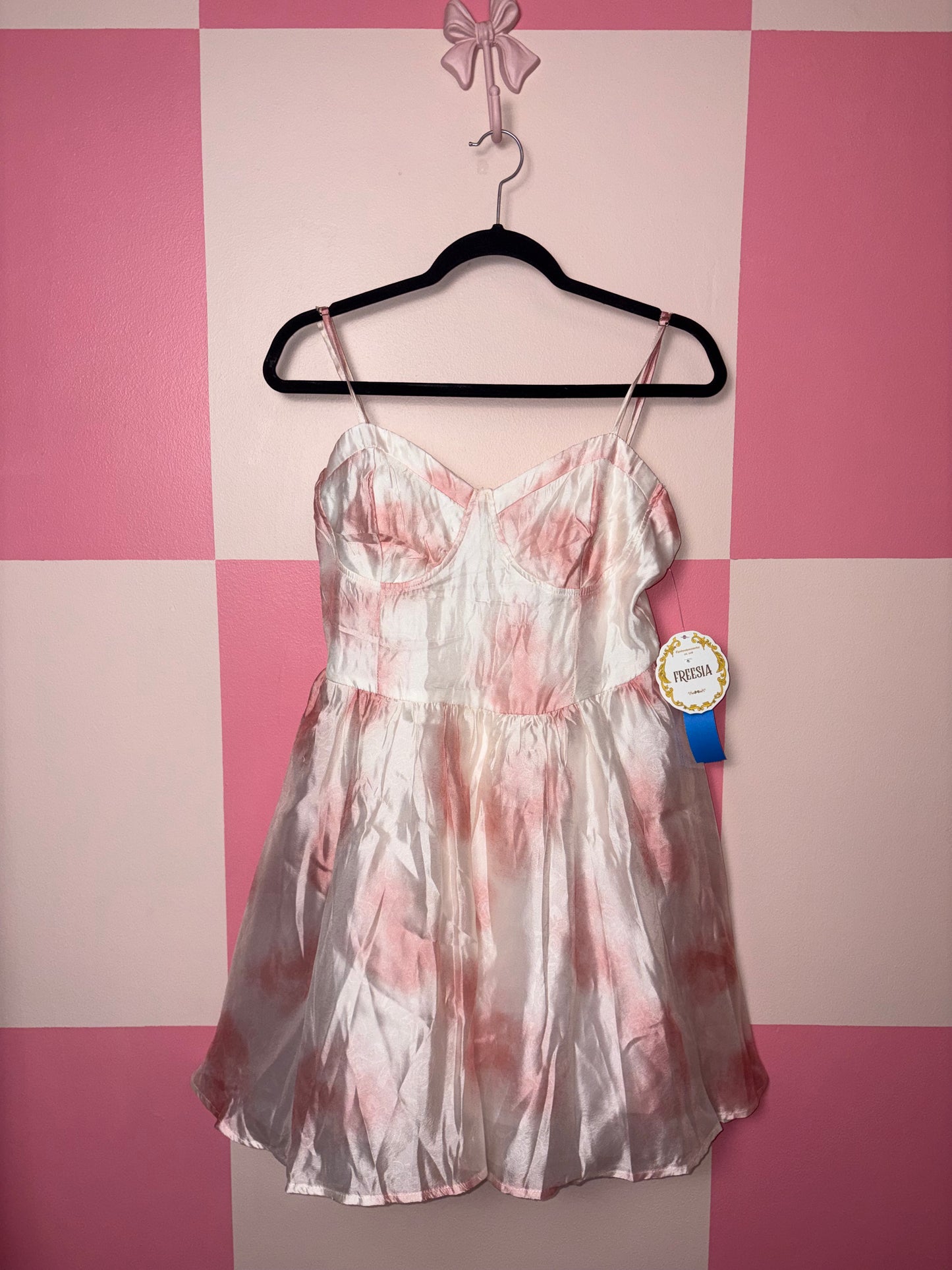 Freesia dress - size medium