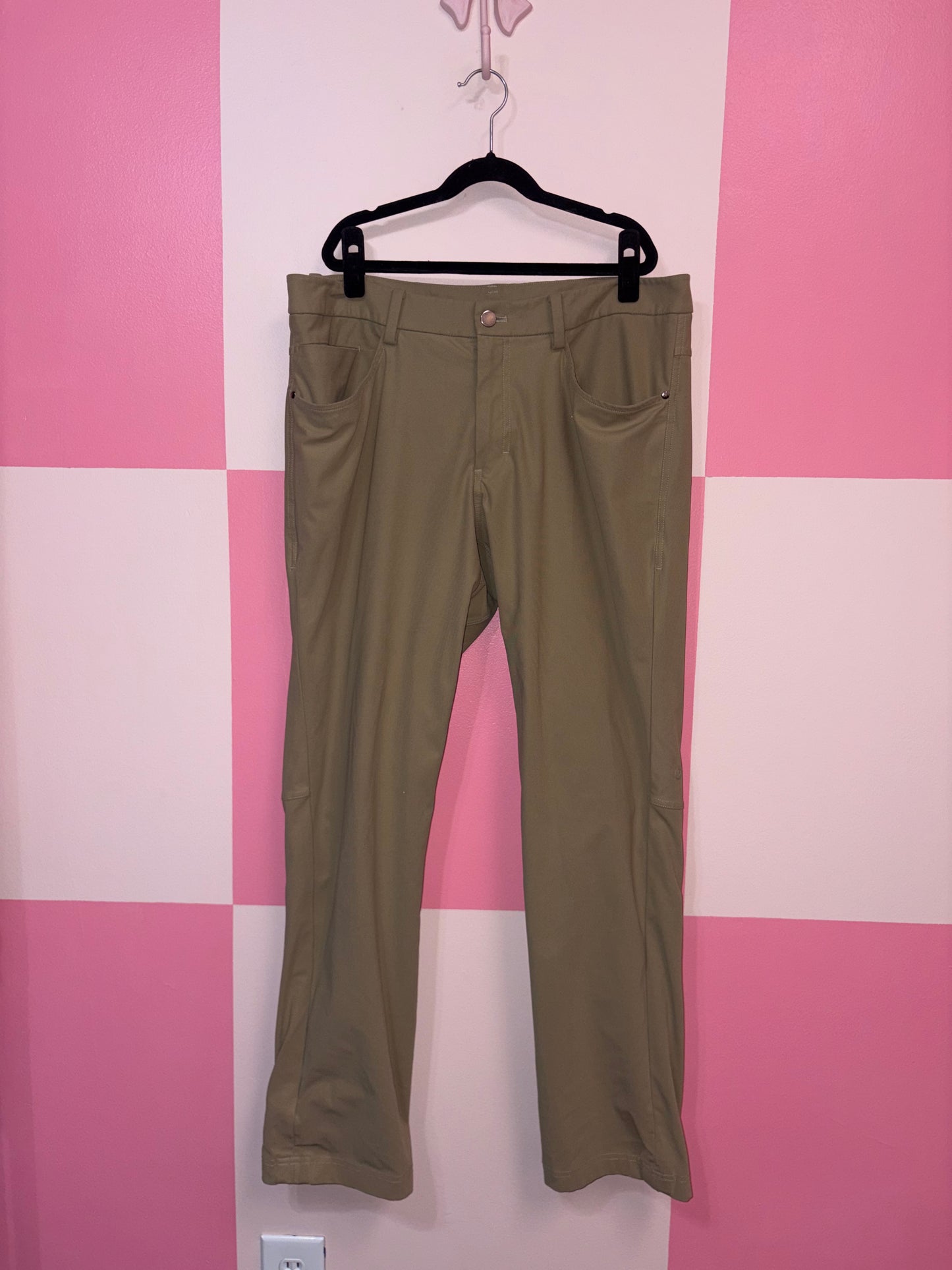Lululemon pants - size 34