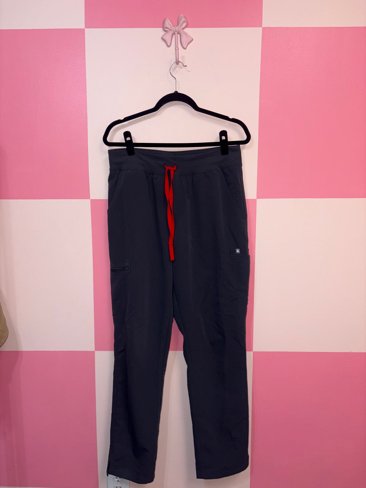 Figs scrub pants - size large