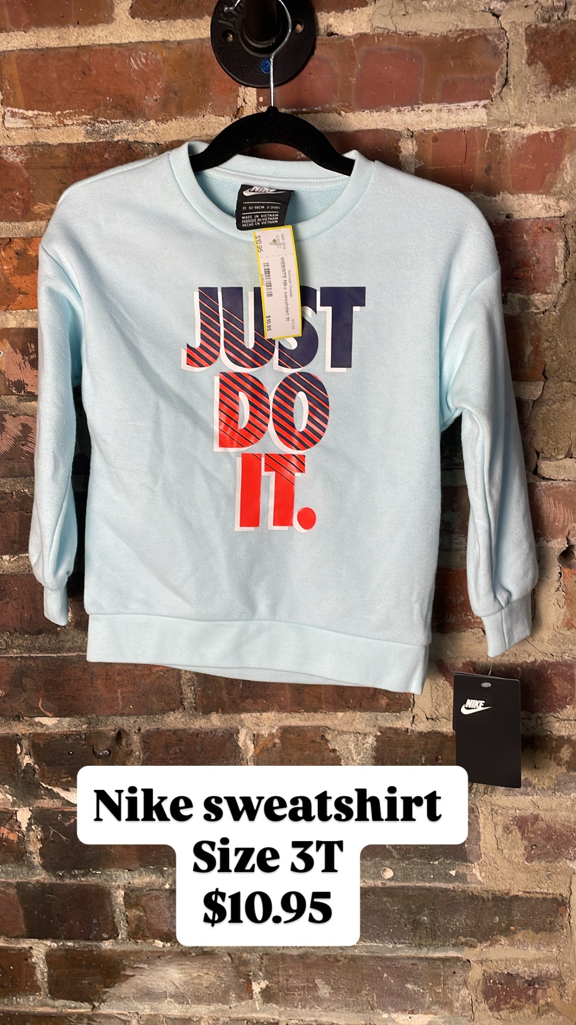 Nike sweatshirt