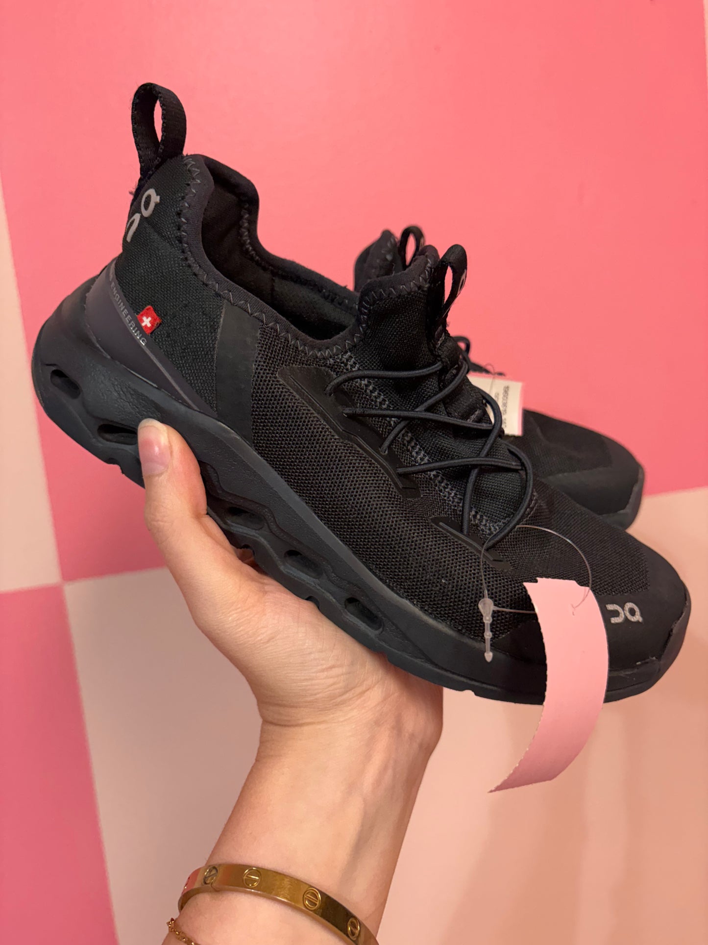 on cloud shoes - size 1