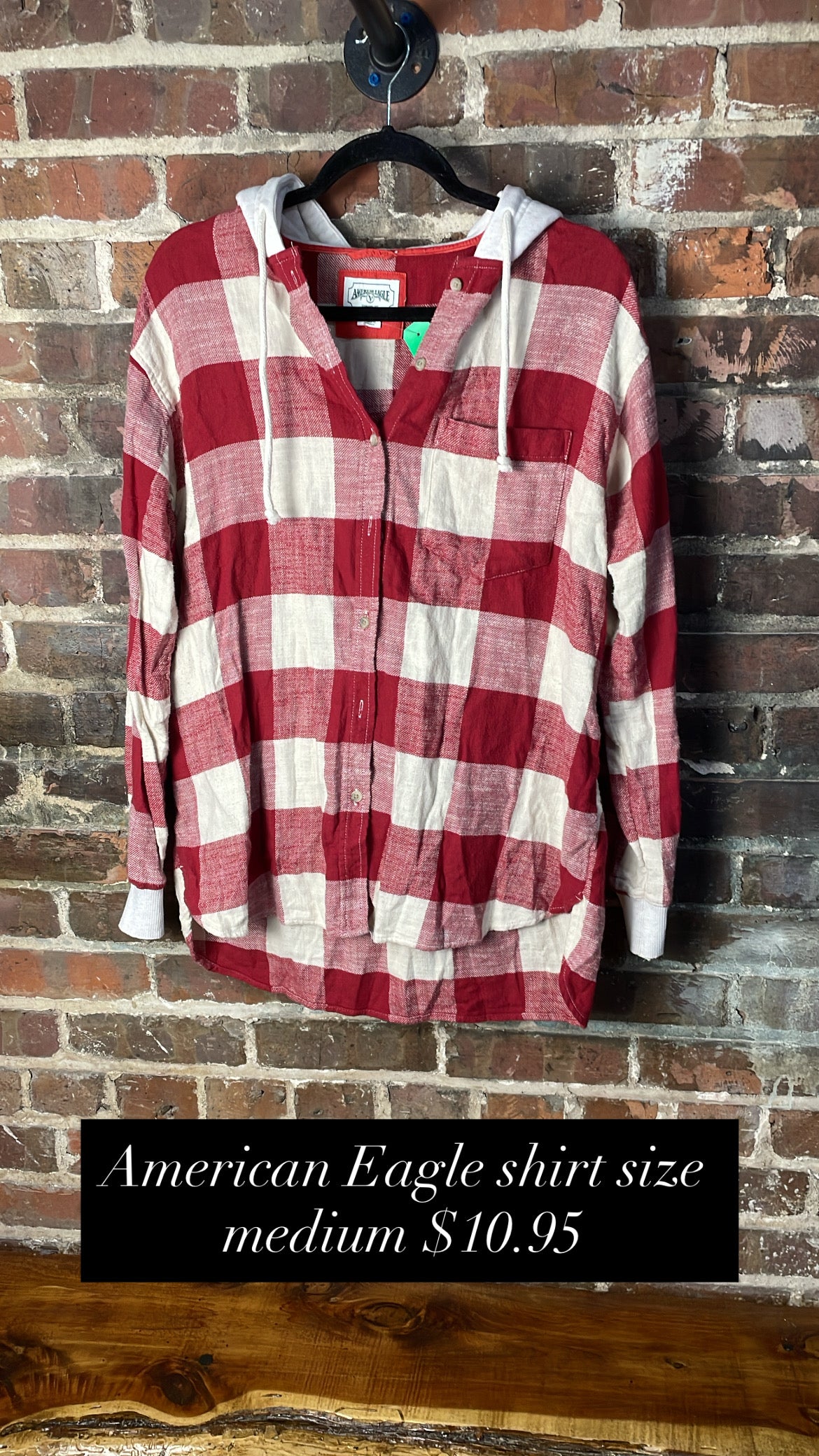 American Eagle shirt