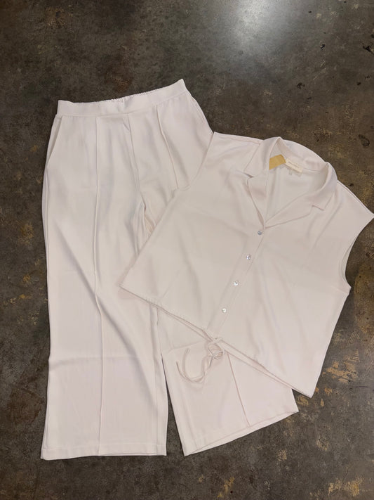 Melody outfit - size large