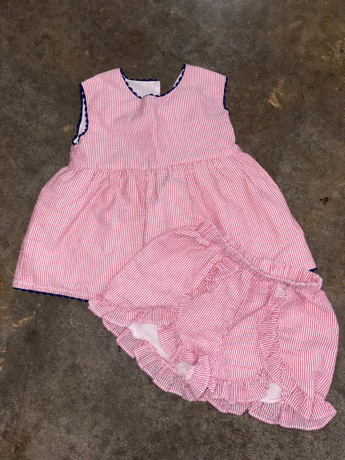 Stitchy Fish outfit - size 3t