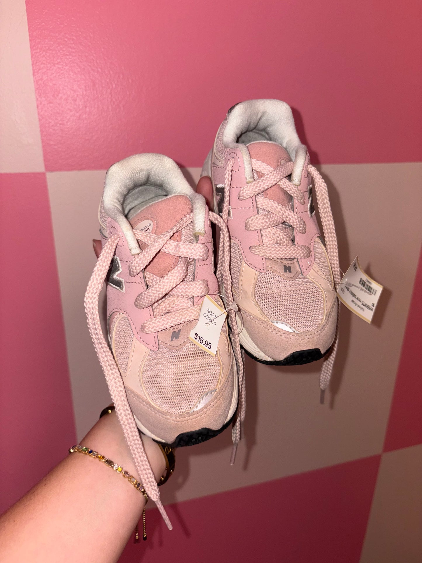 New Balance shoes - size kids 10