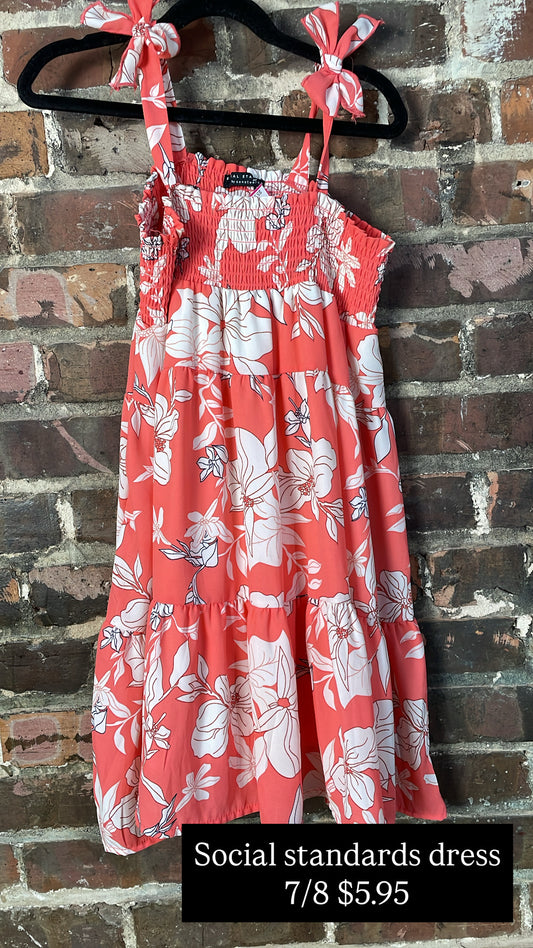 Social standards dress