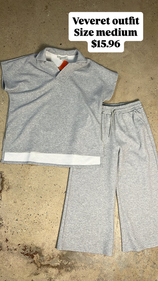 Veveret outfit
