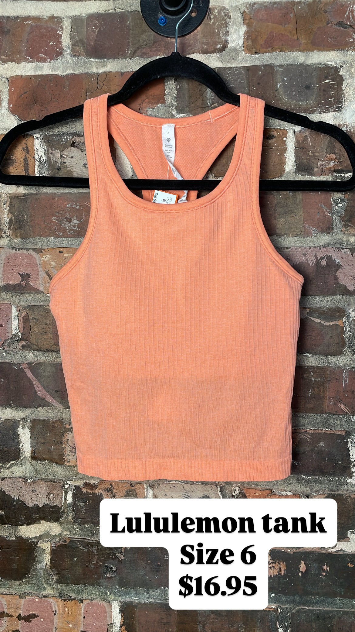 Lululemon tank