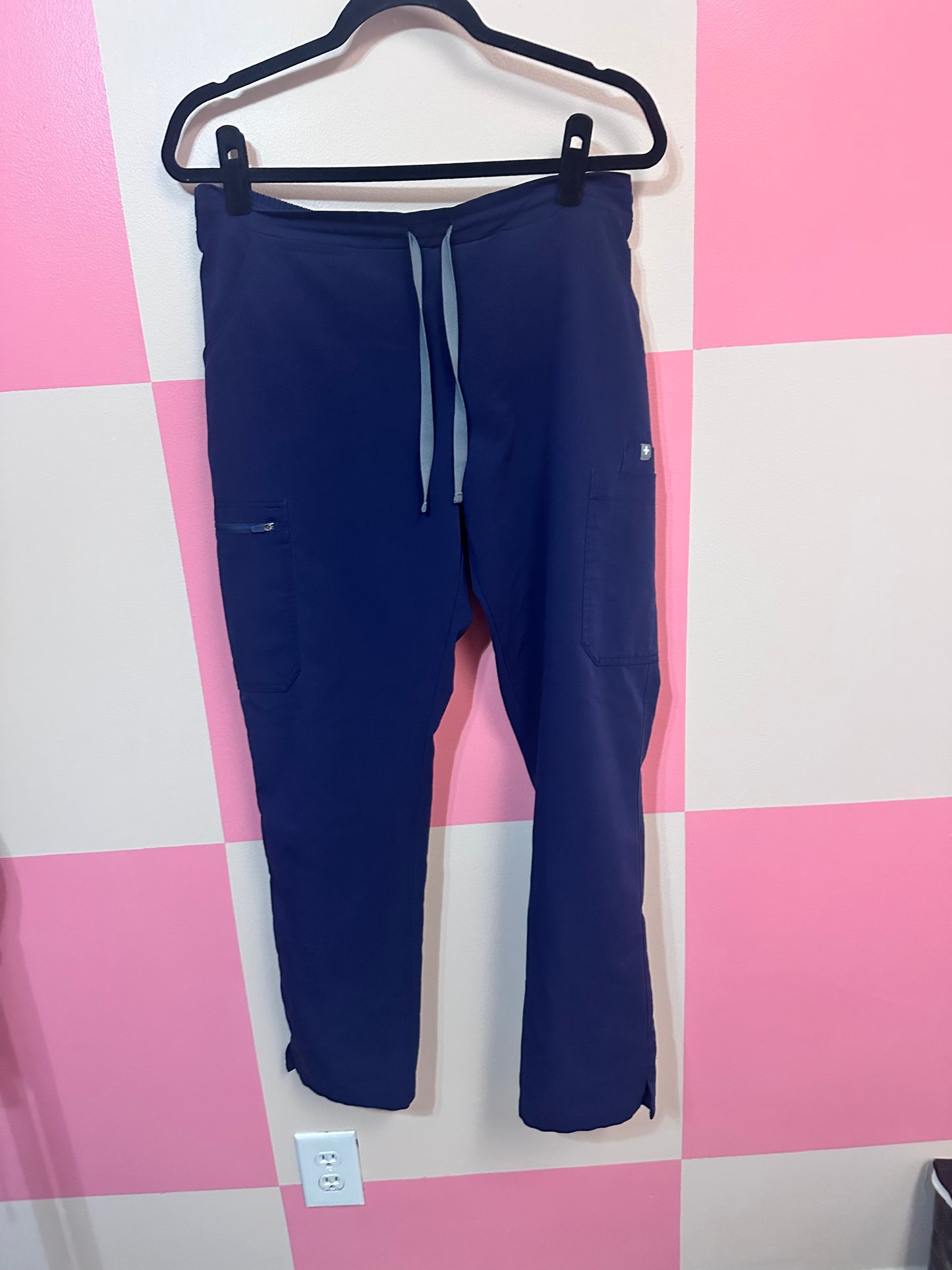 Fig scrub pants medium