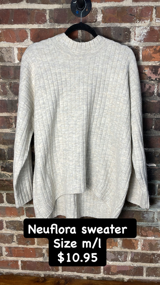 Neuflora sweater