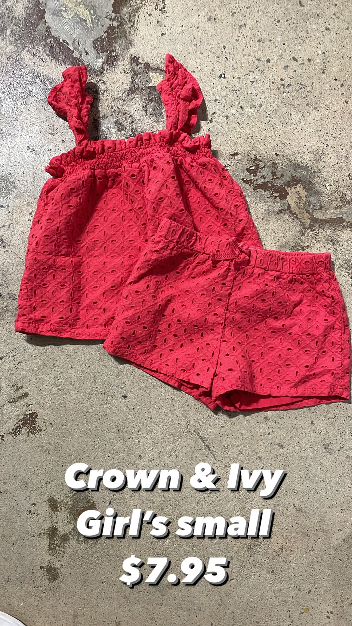 Crown & Ivy