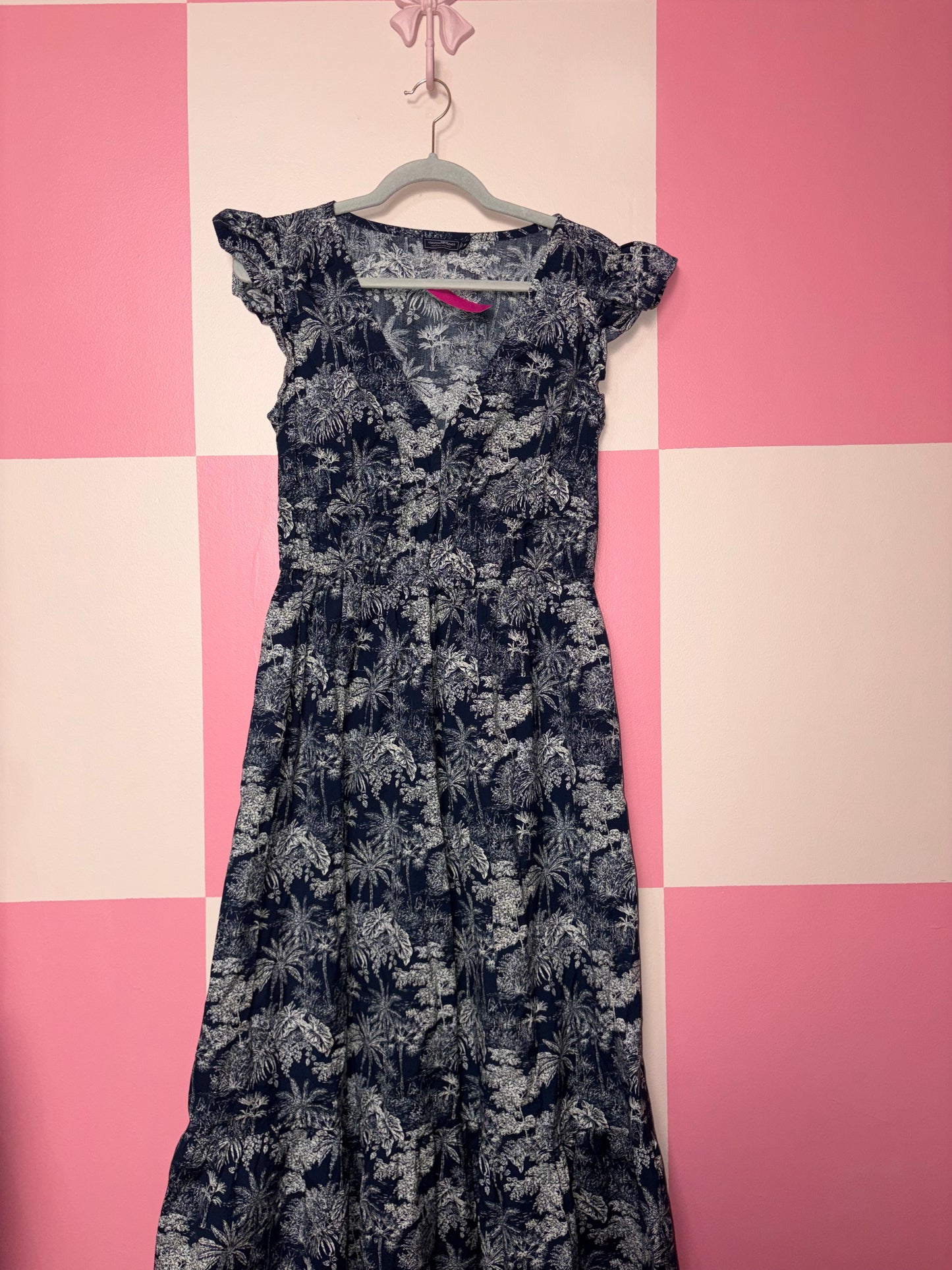 Vineyard Vines dress - size medium