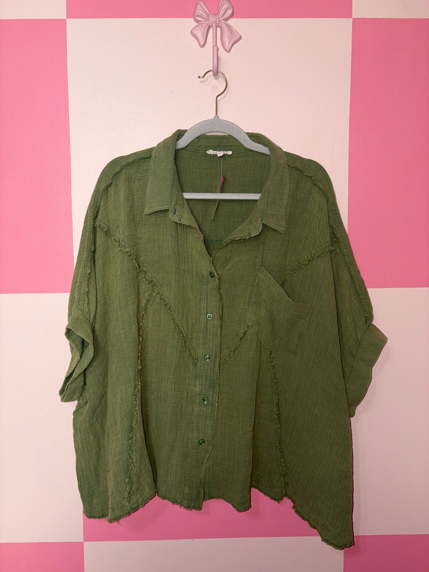Easel shirt - size medium