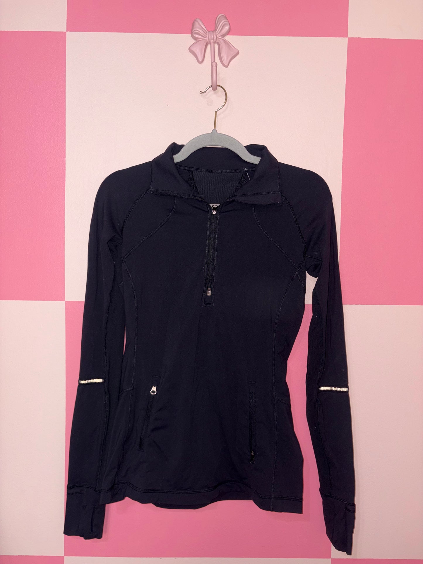 Lululemon pullover - size medium?