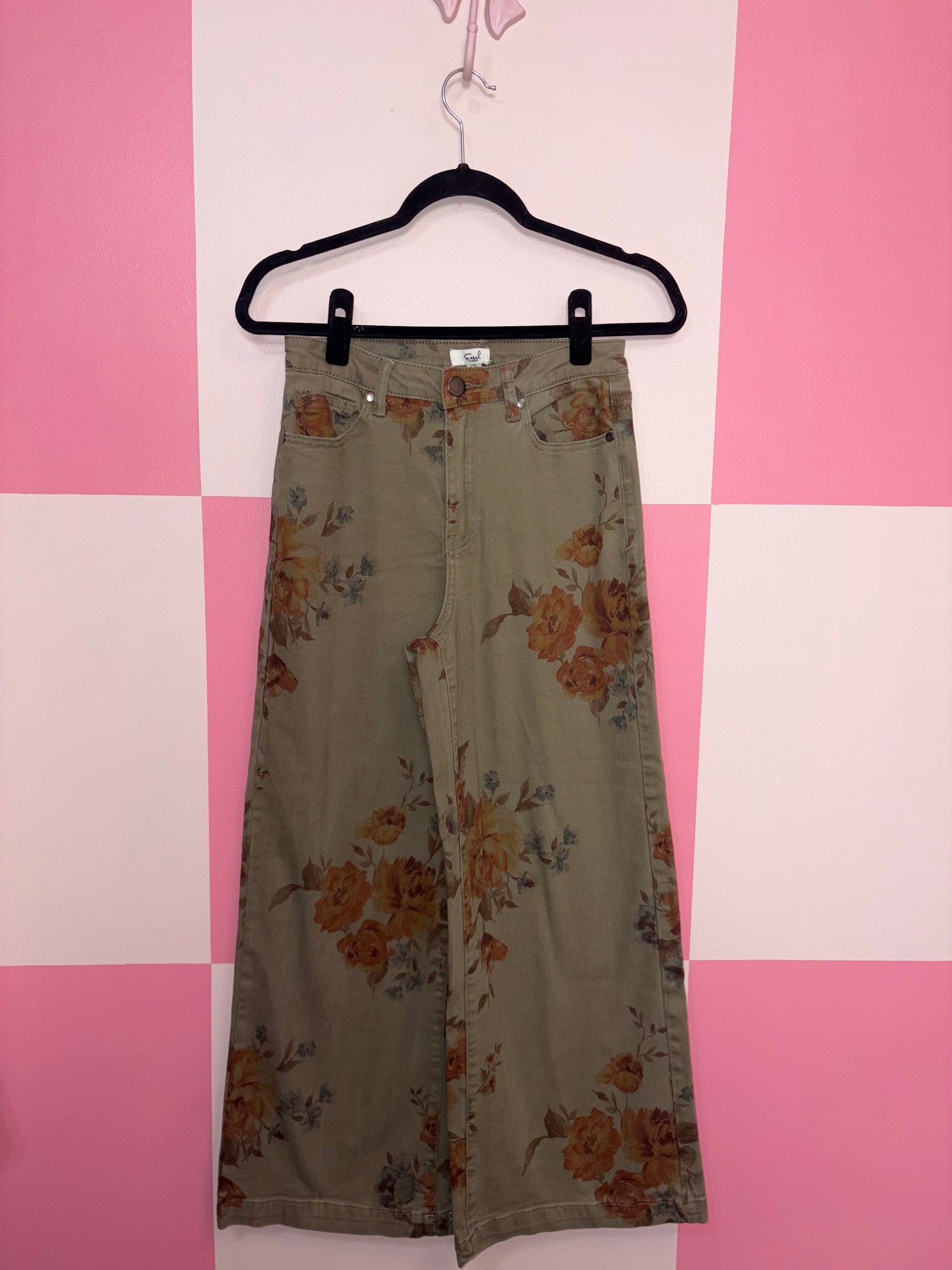 Easel Jeans - size small