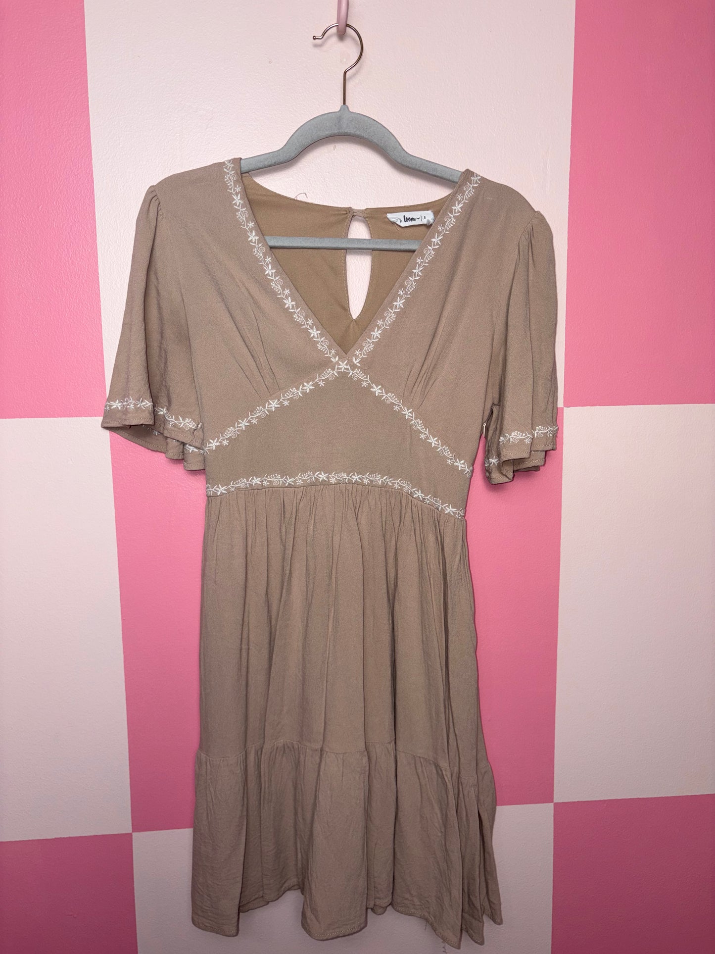 in loom dress - size small