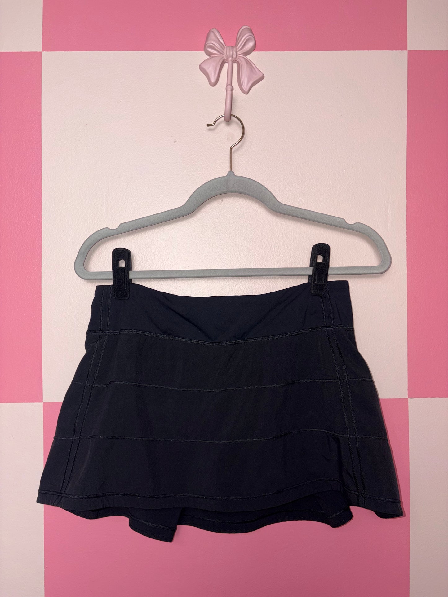 Lululemon skort - size 6