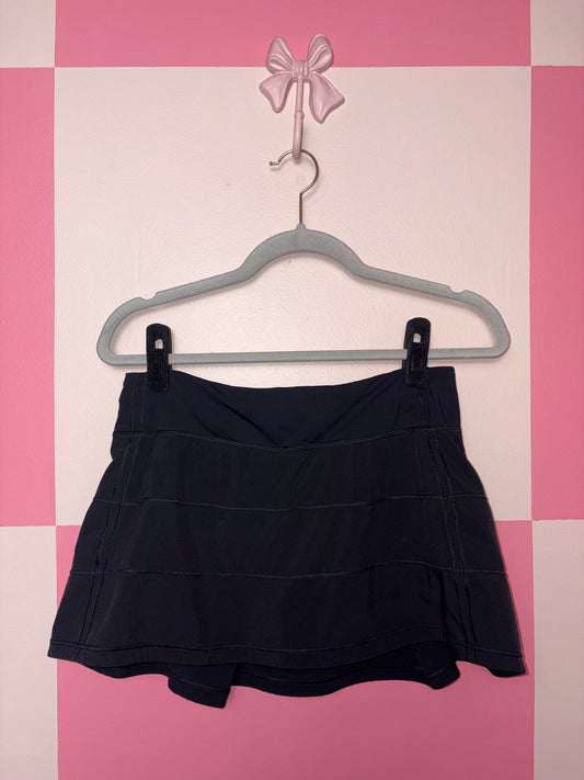 Lululemon skort - size 6