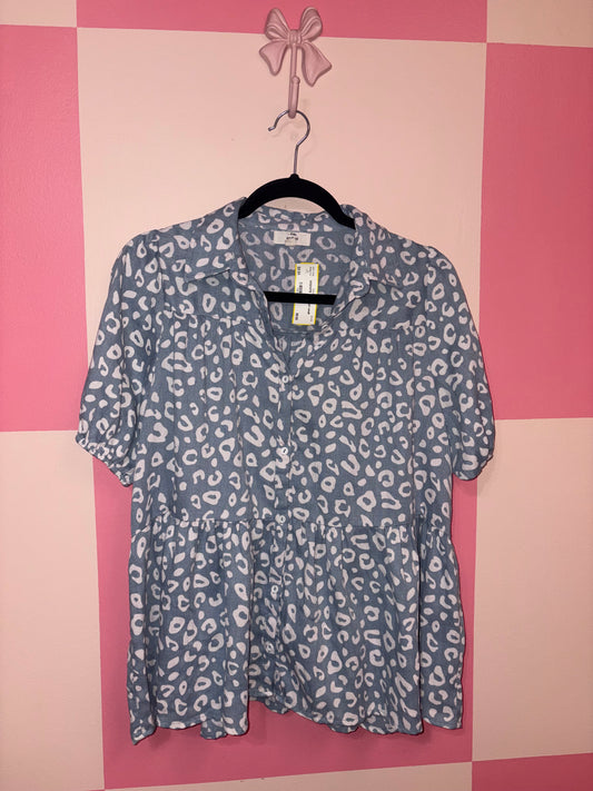 Entro shirt - size small