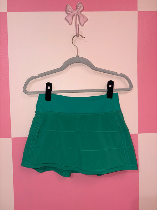 Lululemon skirt - size 2