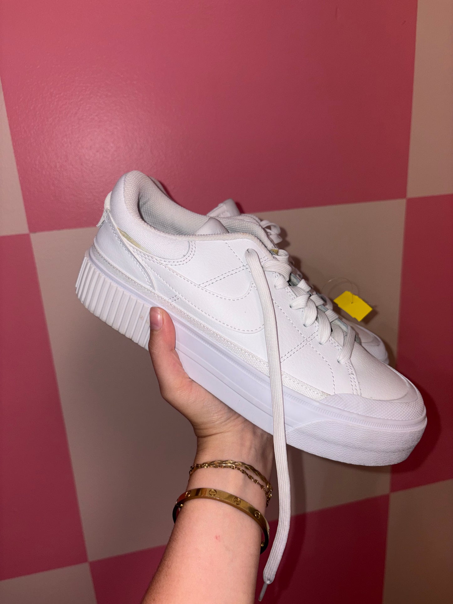 Nike shoes - size 7.5