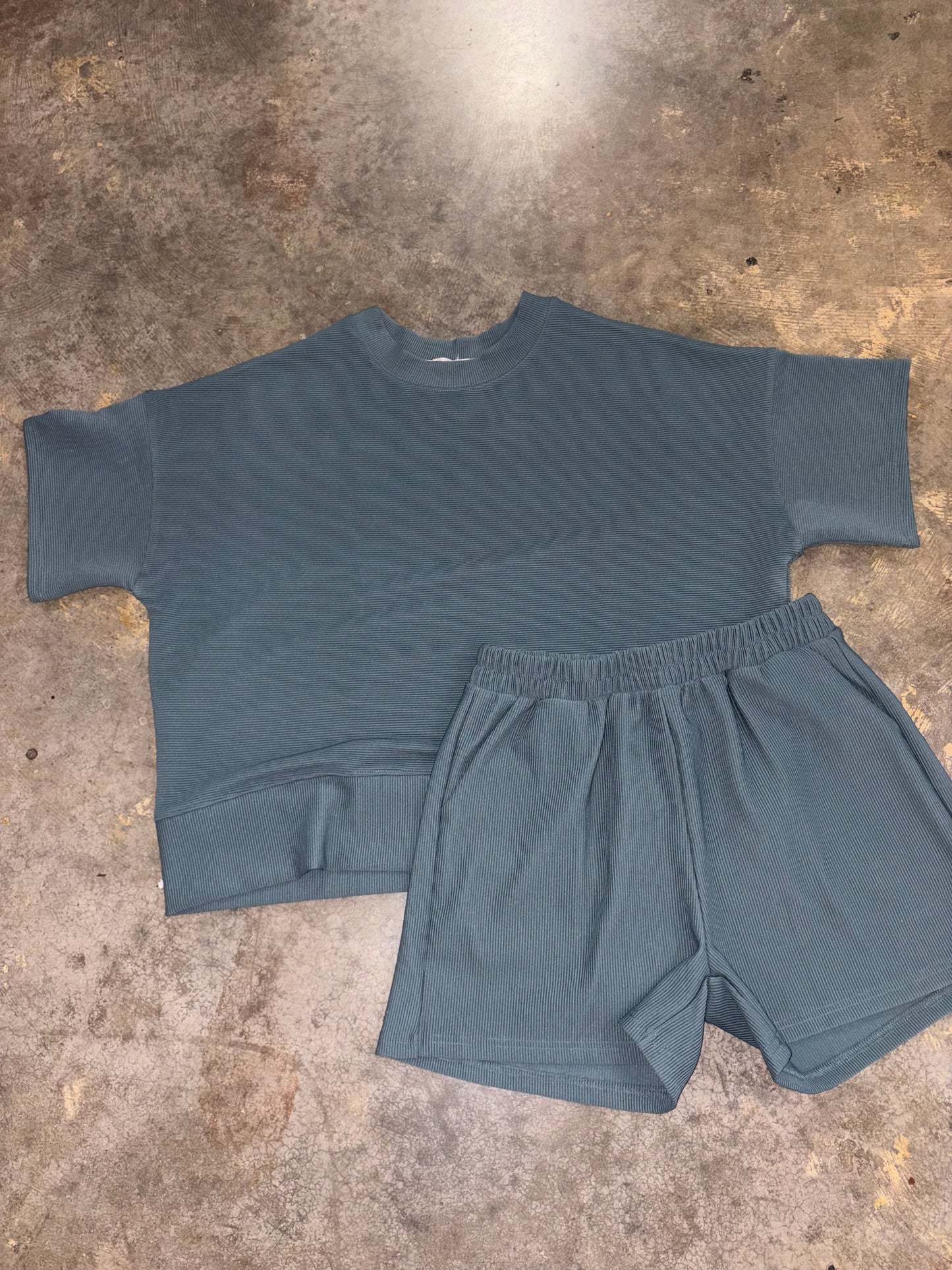 Zenana outfit - size medium
